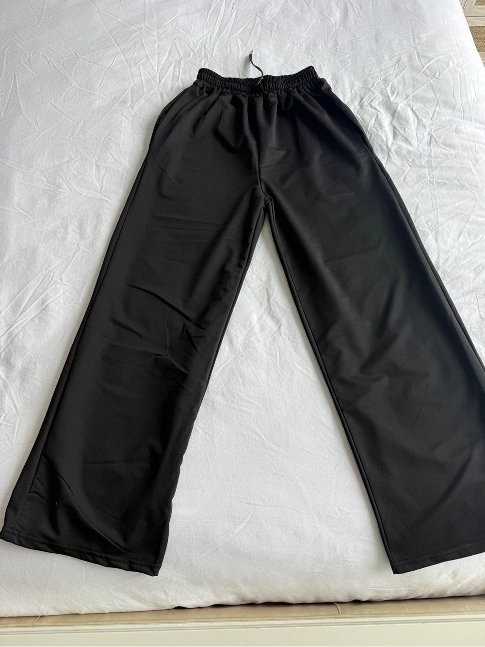 Wilfred Smith Women's Black Zip-Neck Wide-Leg Lounge Jumpsuit. Size Large. NWT - Picture 4 of 6